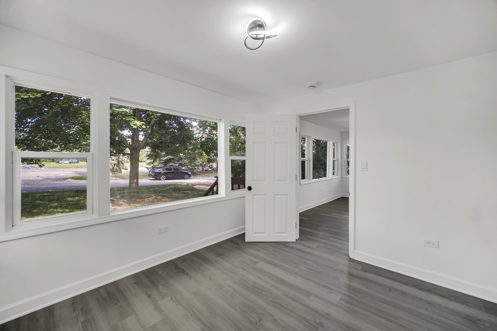 34904 N Carvis Drive Property Photo 6