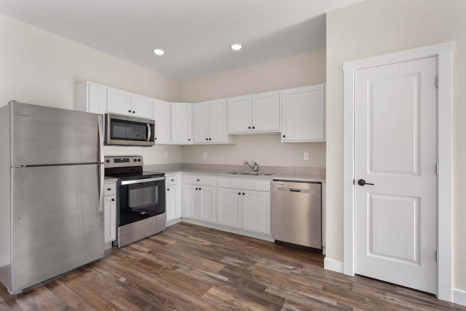 1156 Devils Glen Road 302 Property Photo 1