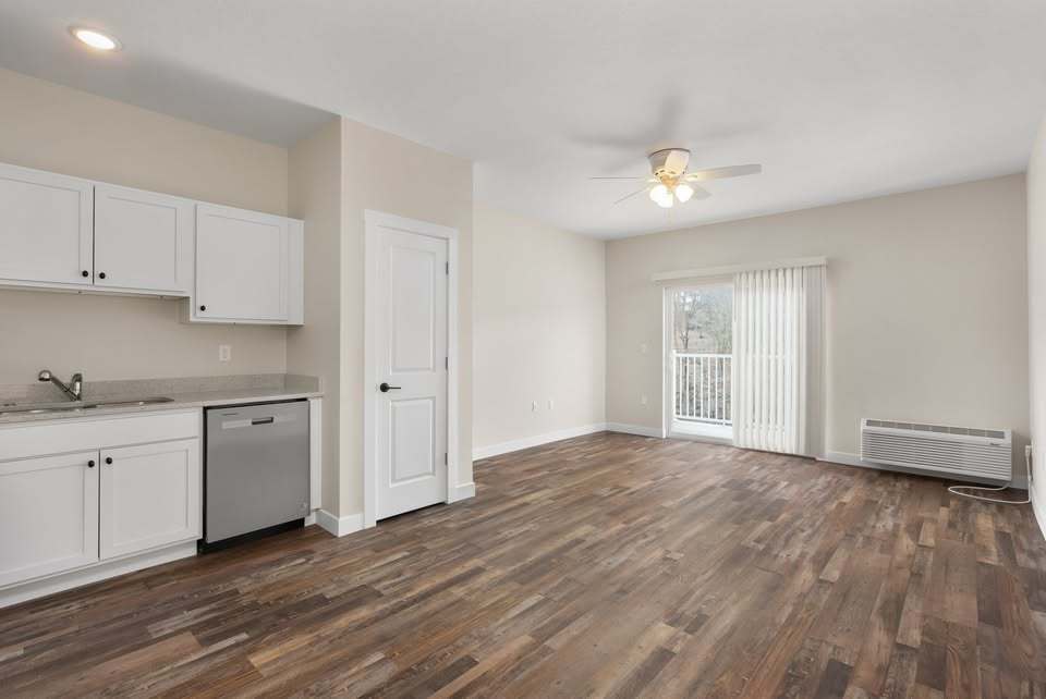 1156 Devils Glen Road 302 Property Photo 5
