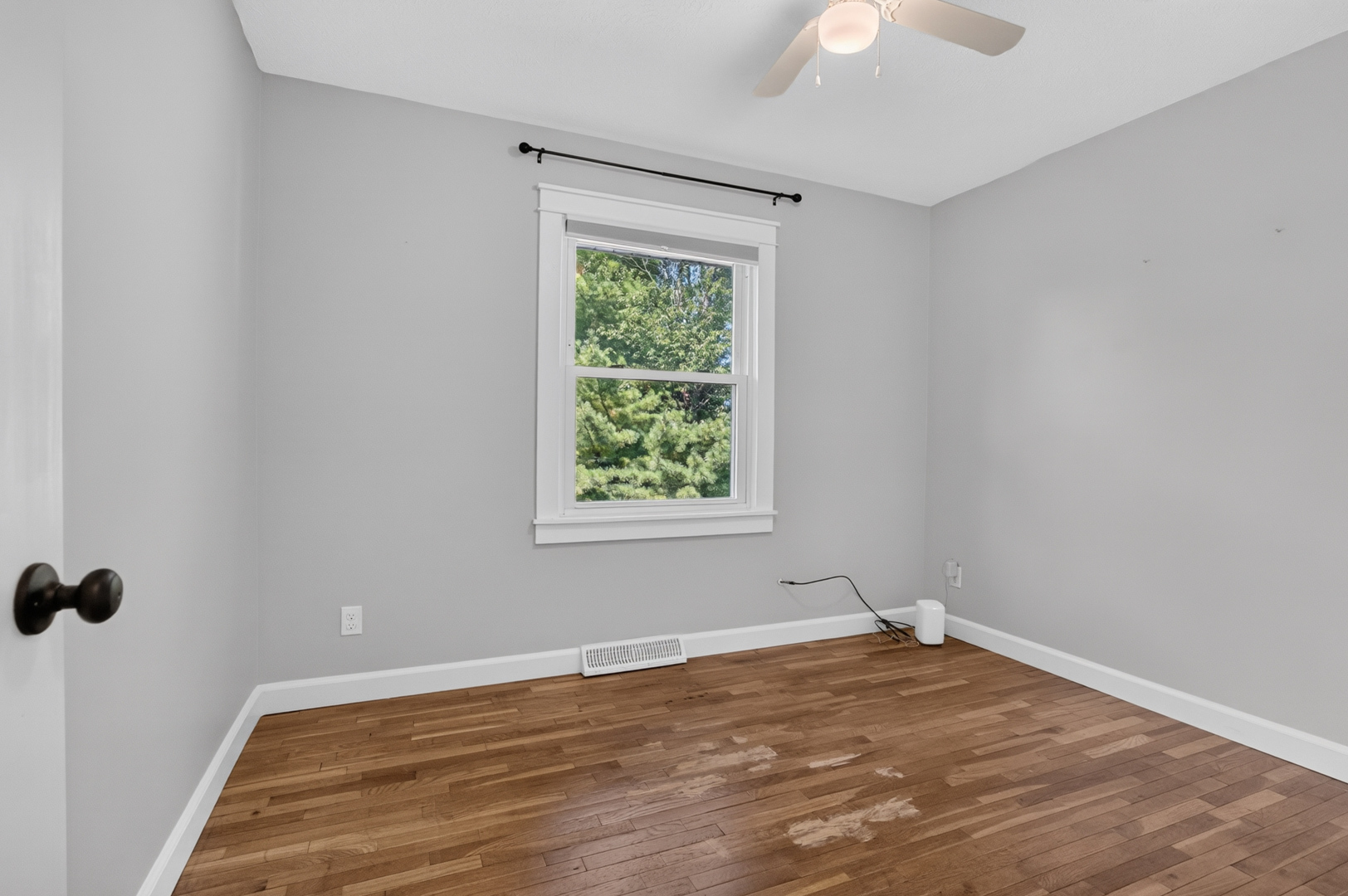125 S Orr Drive Property Photo 22