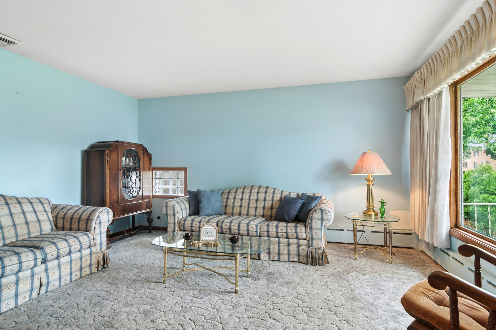 1315 Everett Avenue Property Photo 3