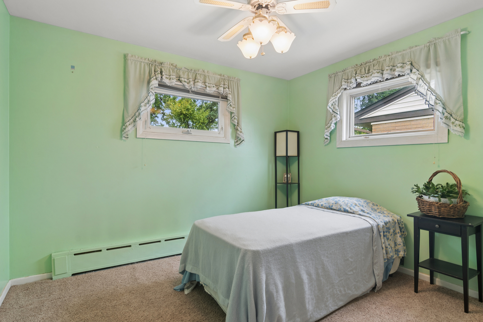 1315 Everett Avenue Property Photo 11