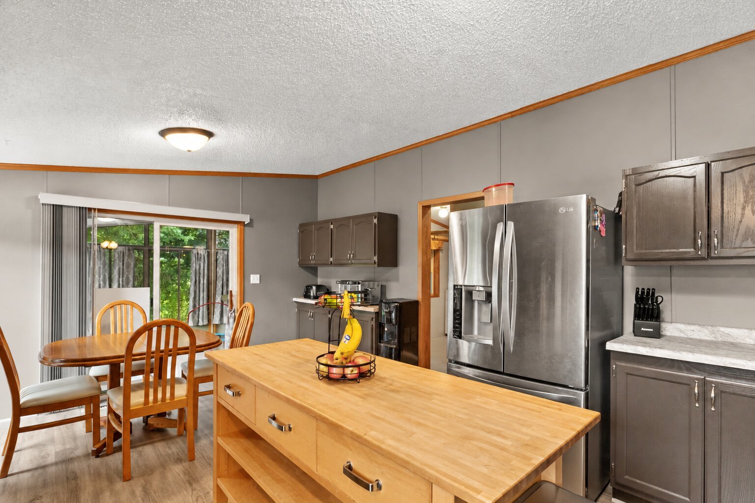141 Kathryn Lane Property Photo 8