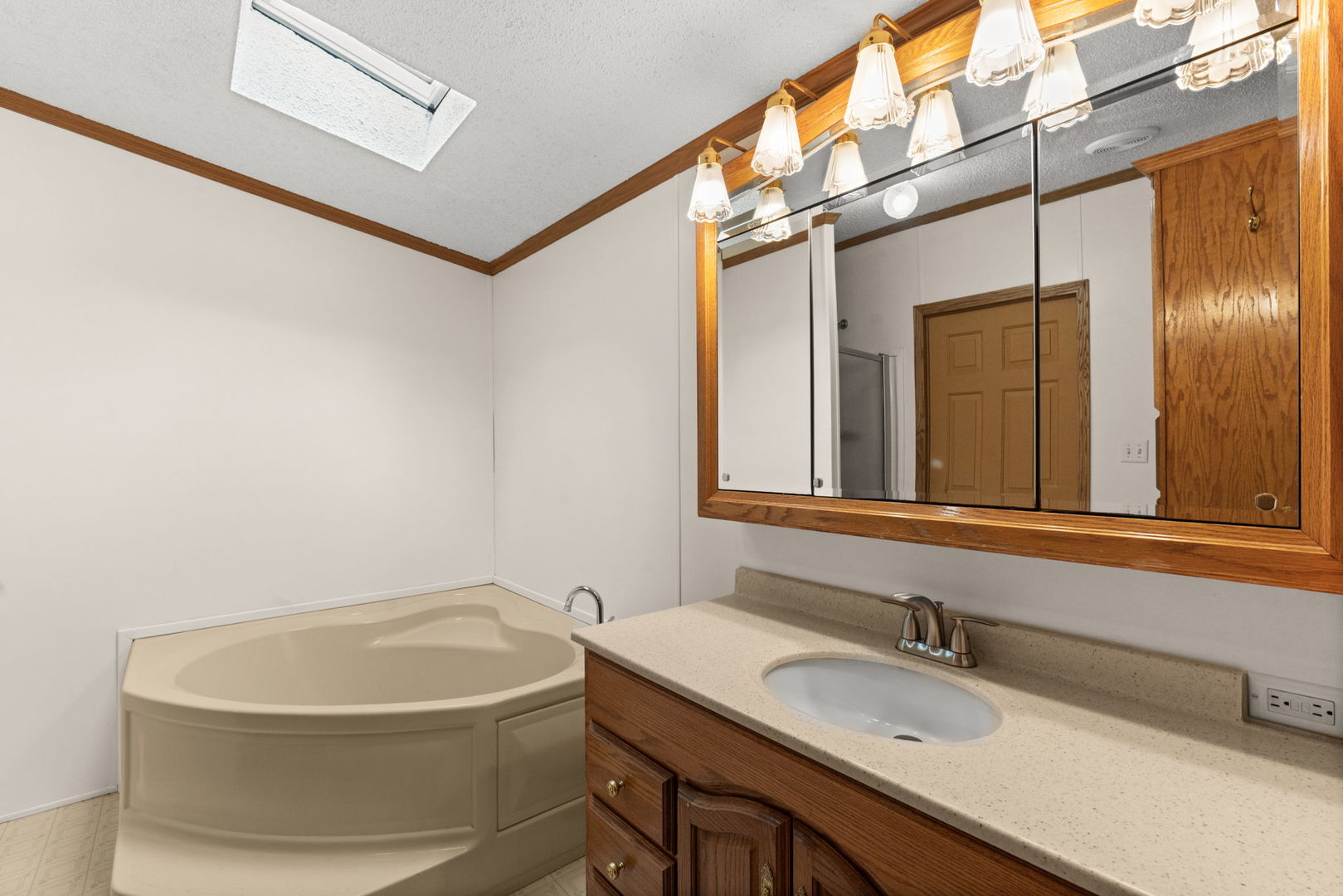 141 Kathryn Lane Property Photo 13