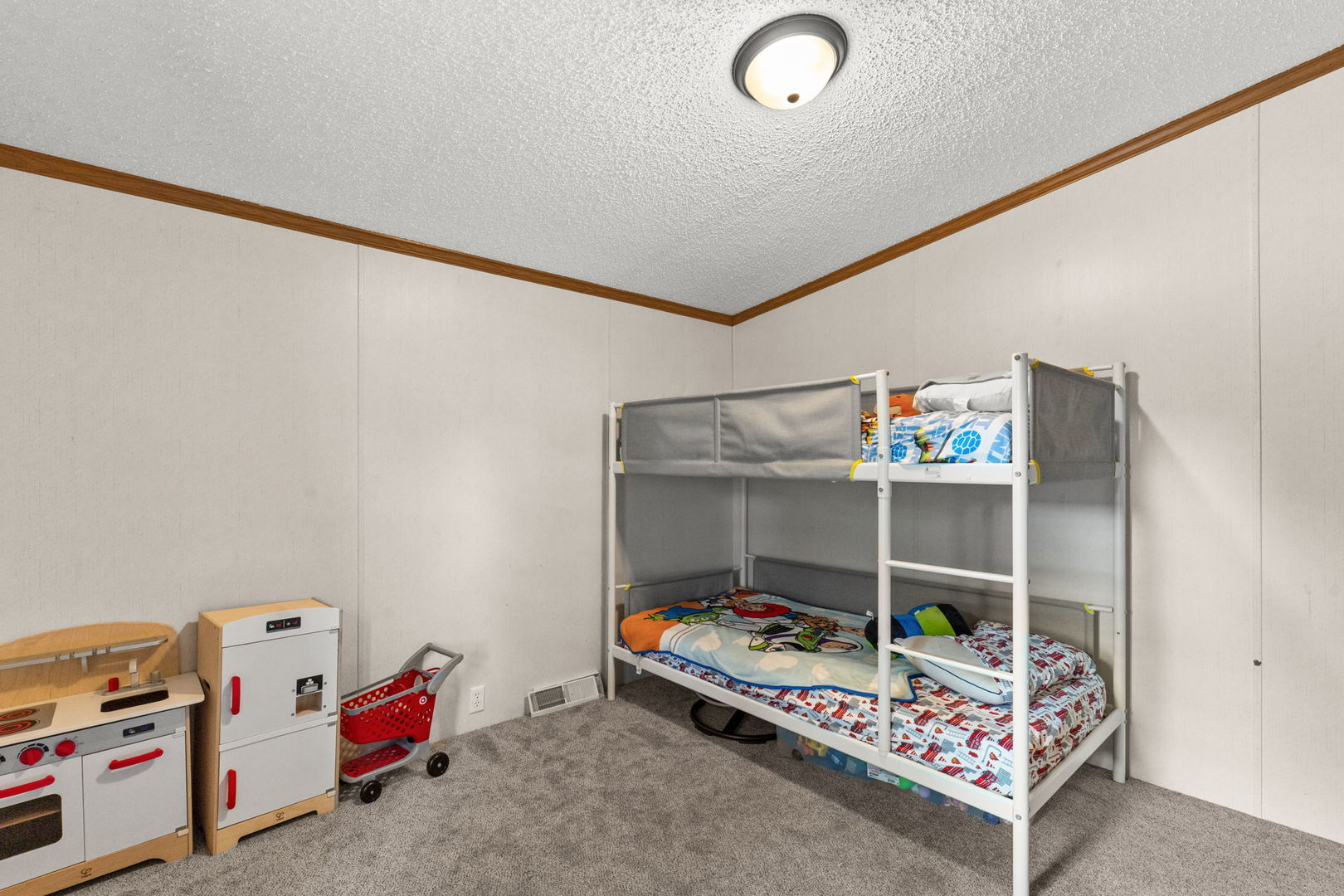 141 Kathryn Lane Property Photo 16