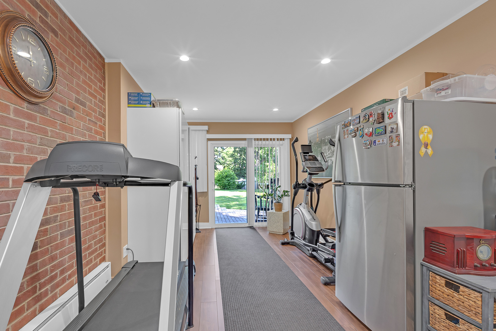 10 E Willow Road Property Photo 17