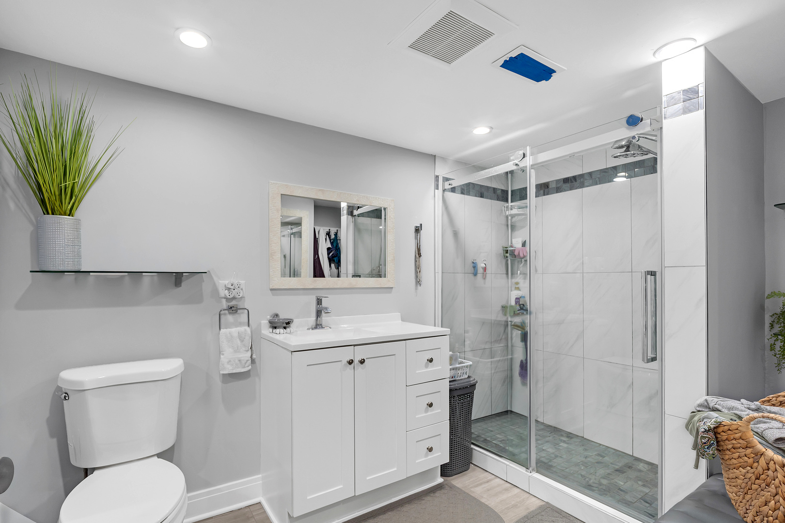 10 E Willow Road Property Photo 23