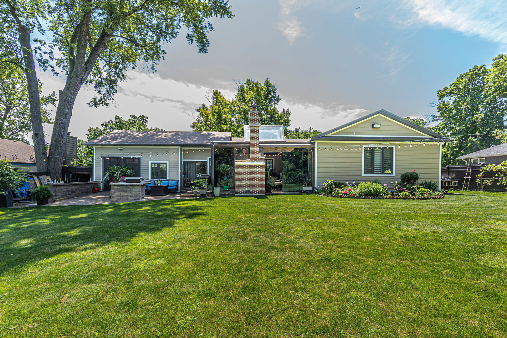 10 E Willow Road Property Photo 27