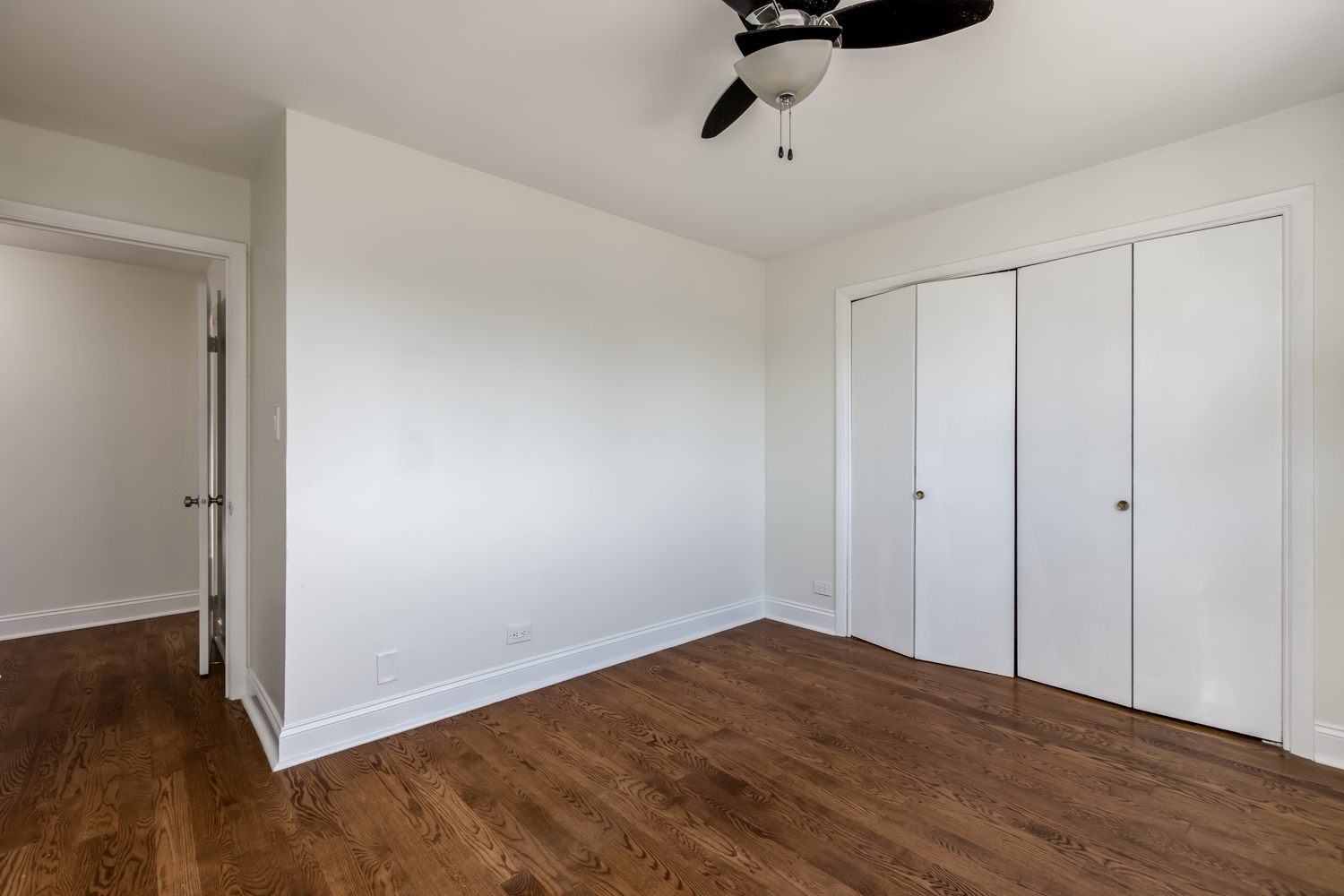 6020 Lincoln Avenue 307 Property Photo 19