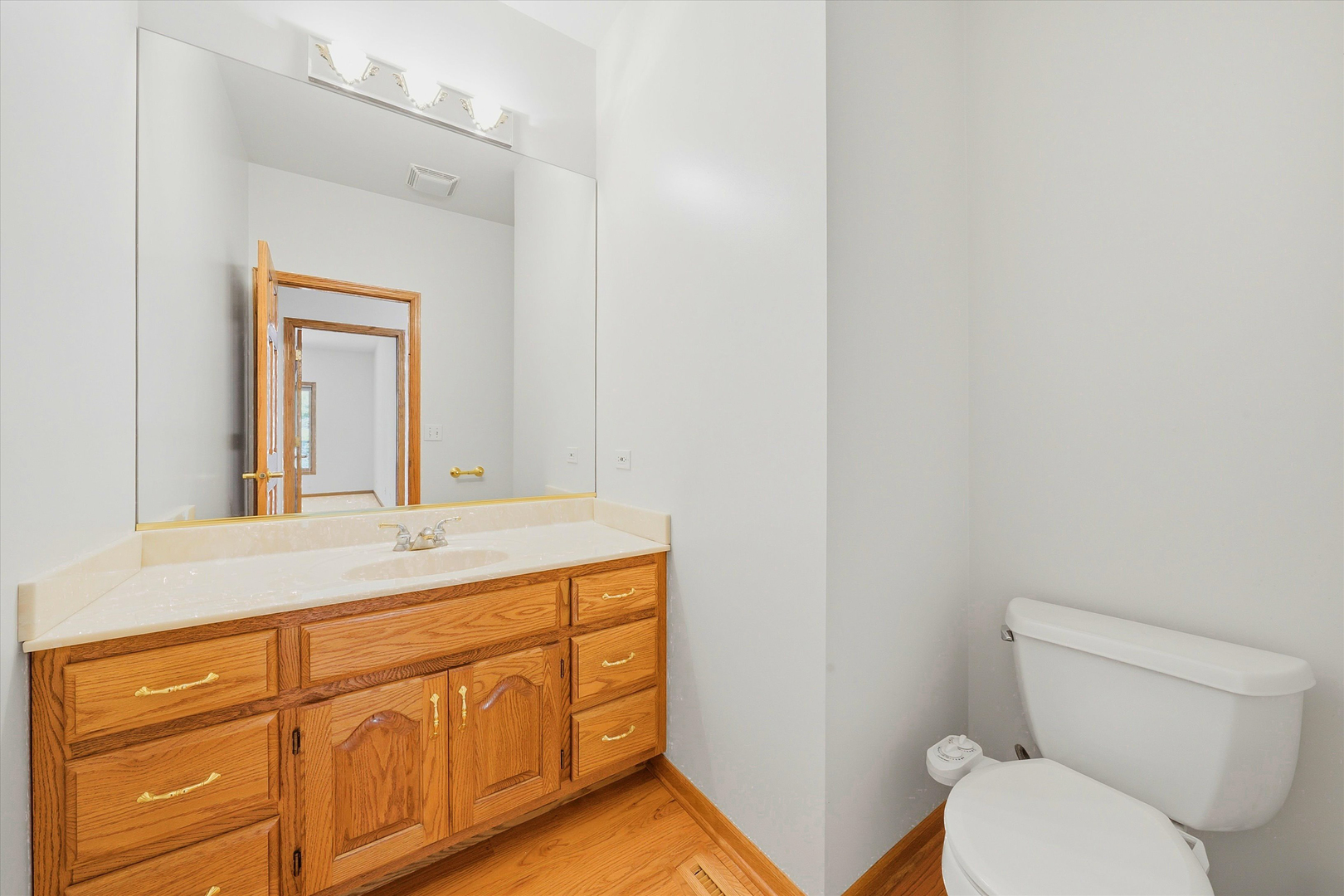 6612 Western Avenue Property Photo 12
