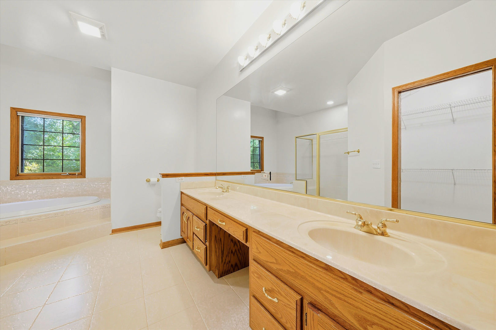 6612 Western Avenue Property Photo 14