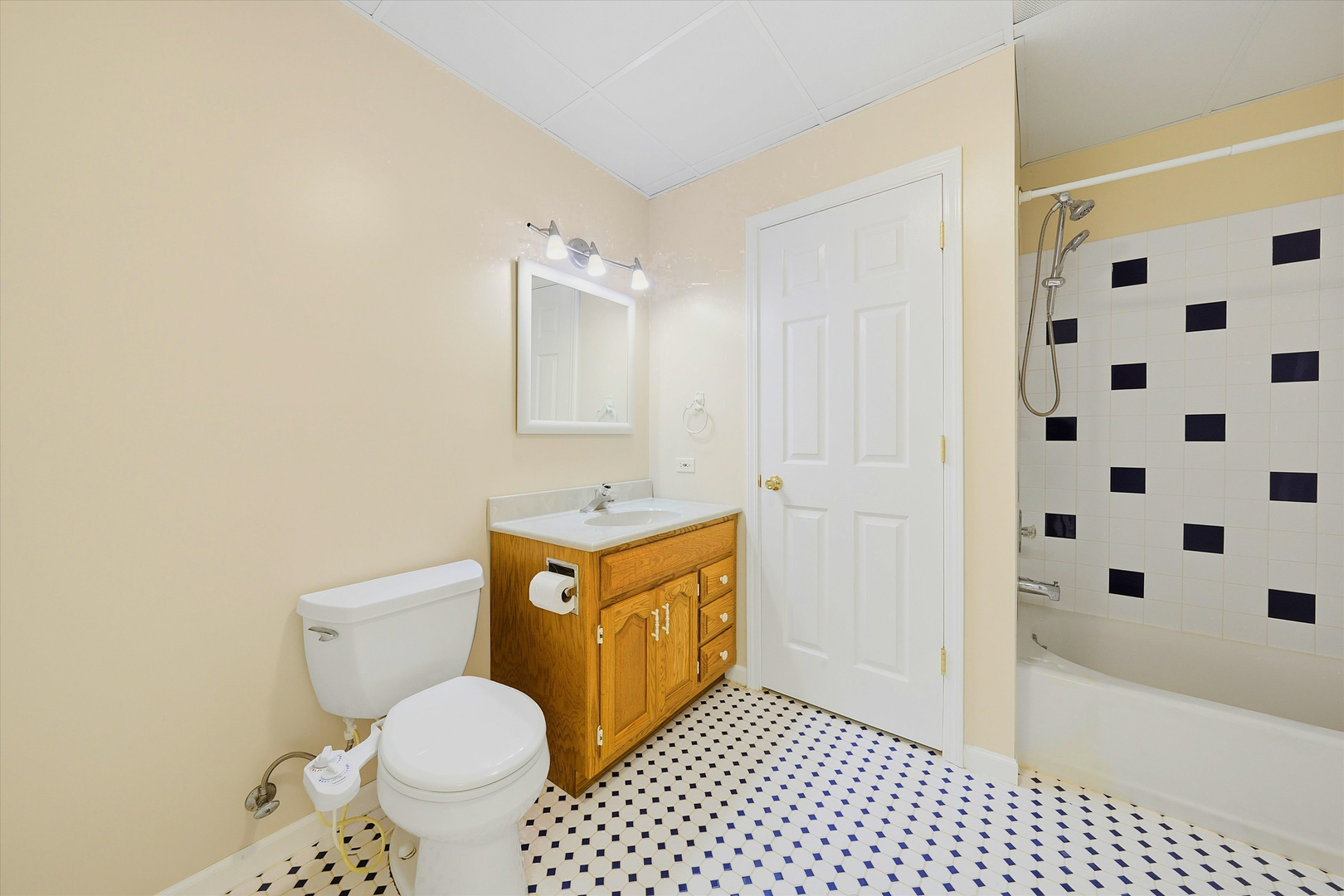 6612 Western Avenue Property Photo 28