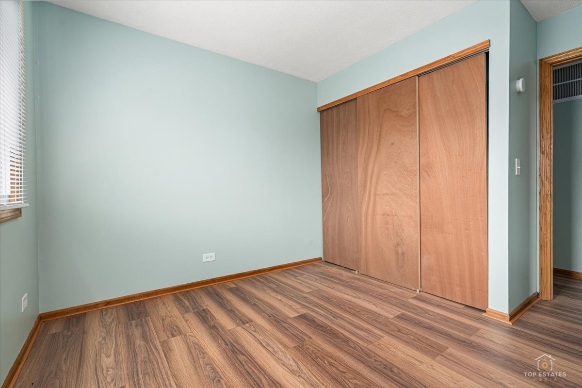 20203 S Fairwood Court D Property Photo 17