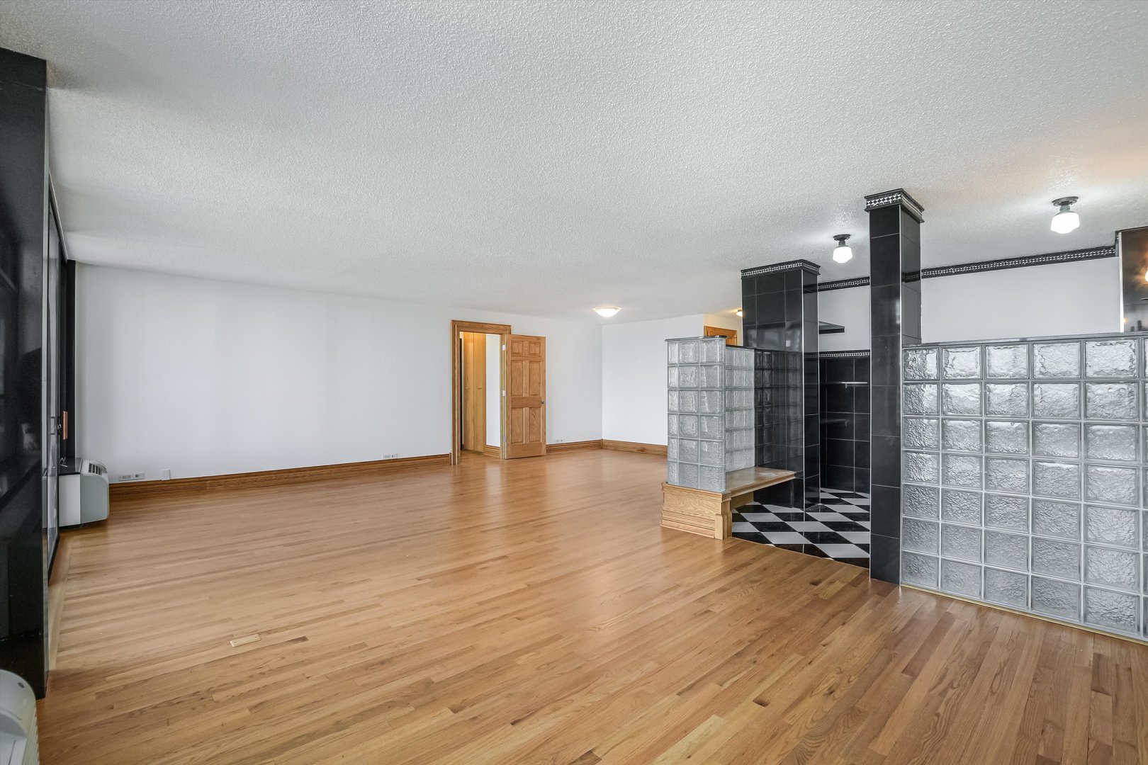 1450 N Astor Street 15ab Property Photo 11