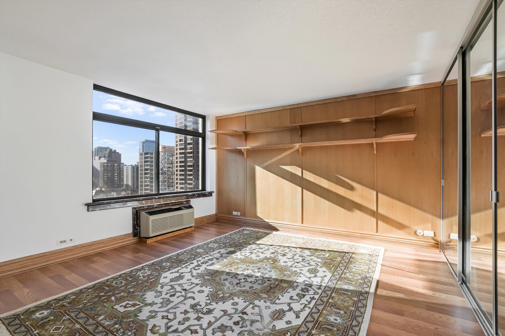 1450 N Astor Street 15ab Property Photo 15