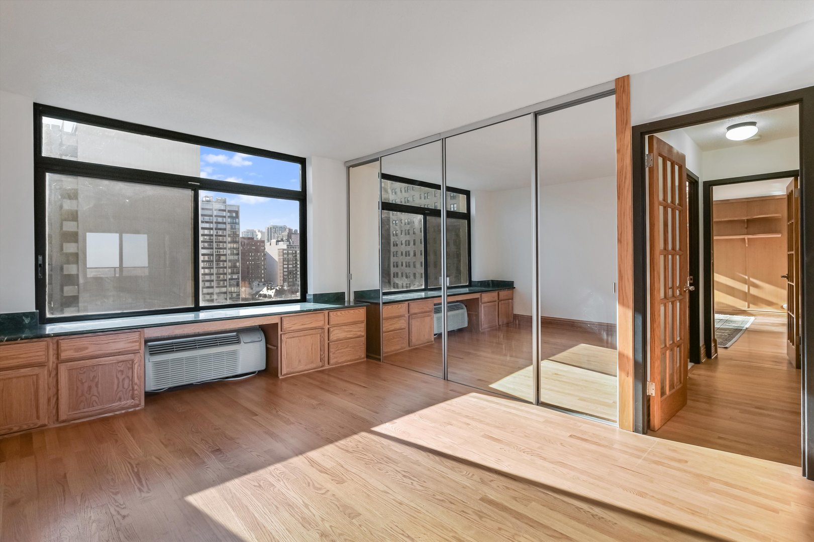 1450 N Astor Street 15ab Property Photo 17