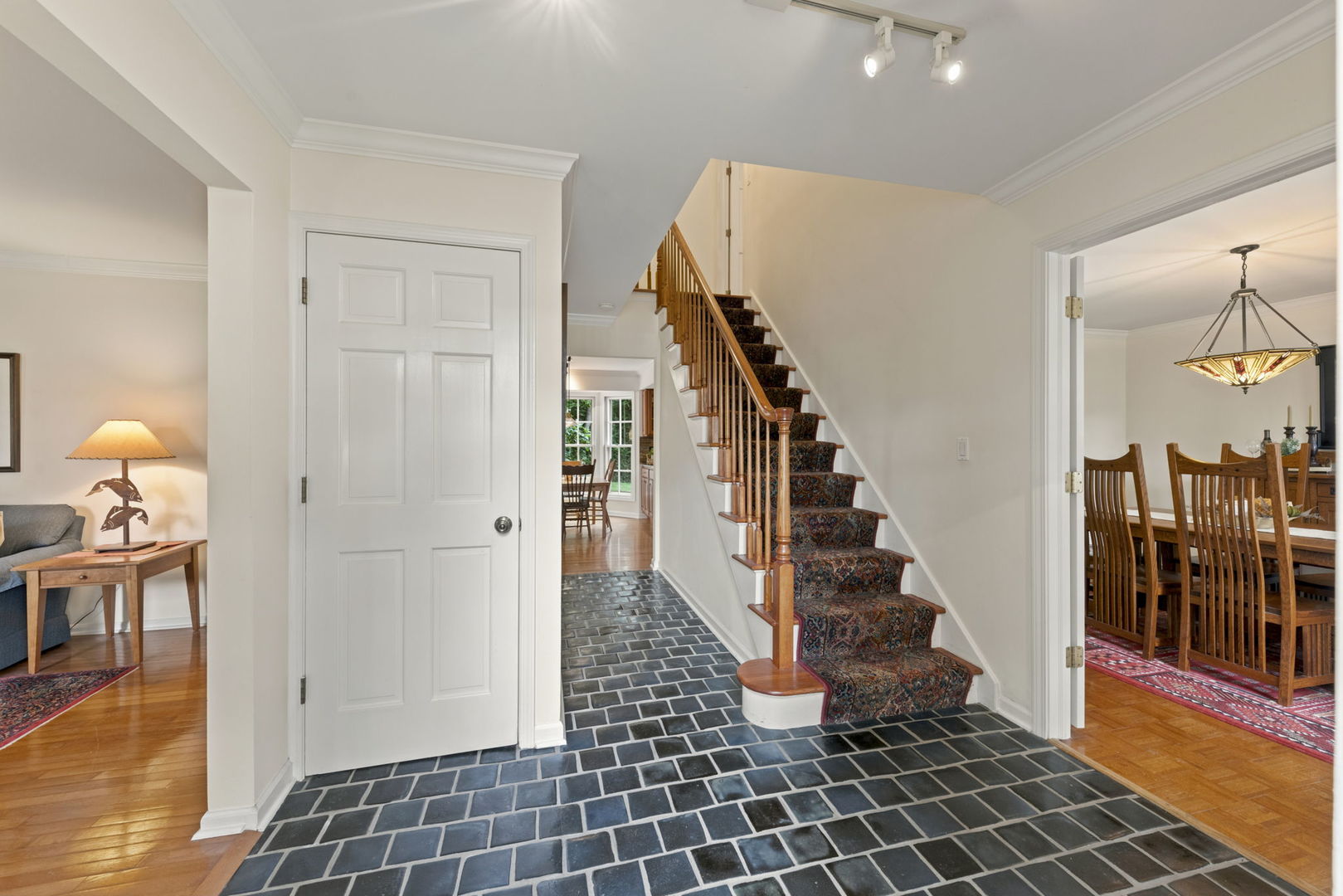 1245 Yorkshire Woods Court Property Photo 3