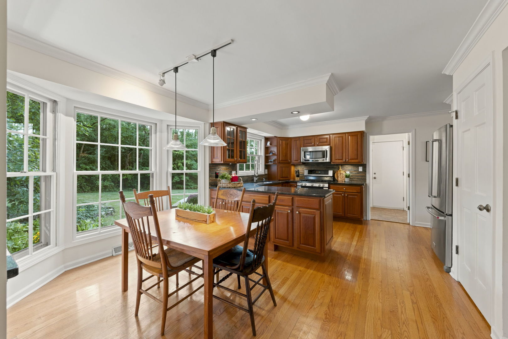 1245 Yorkshire Woods Court Property Photo 10