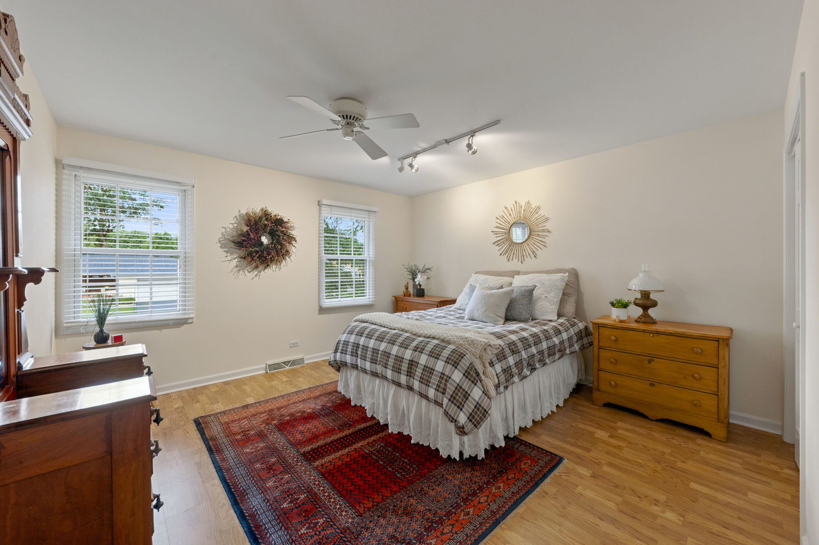 1245 Yorkshire Woods Court Property Photo 18