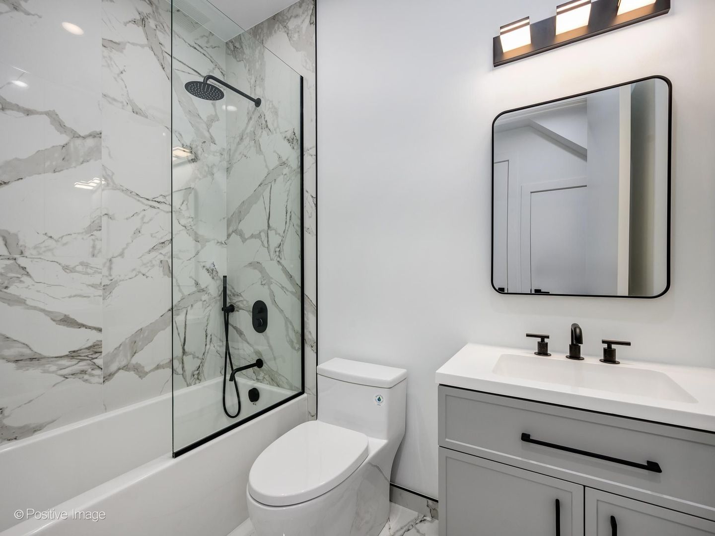 2847 N Damen Avenue 2 Property Photo 9
