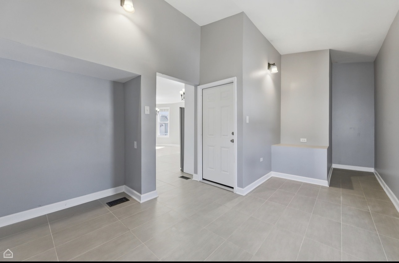 3726 W Mclean Avenue Property Photo 14