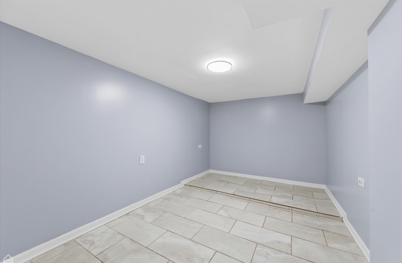 3726 W Mclean Avenue Property Photo 23