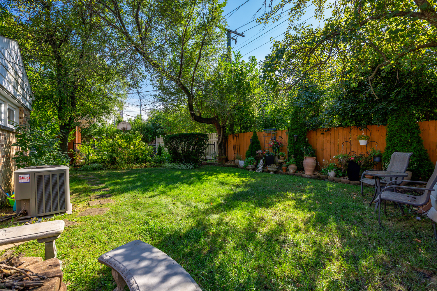 6542 N Kenneth Avenue Property Photo 27