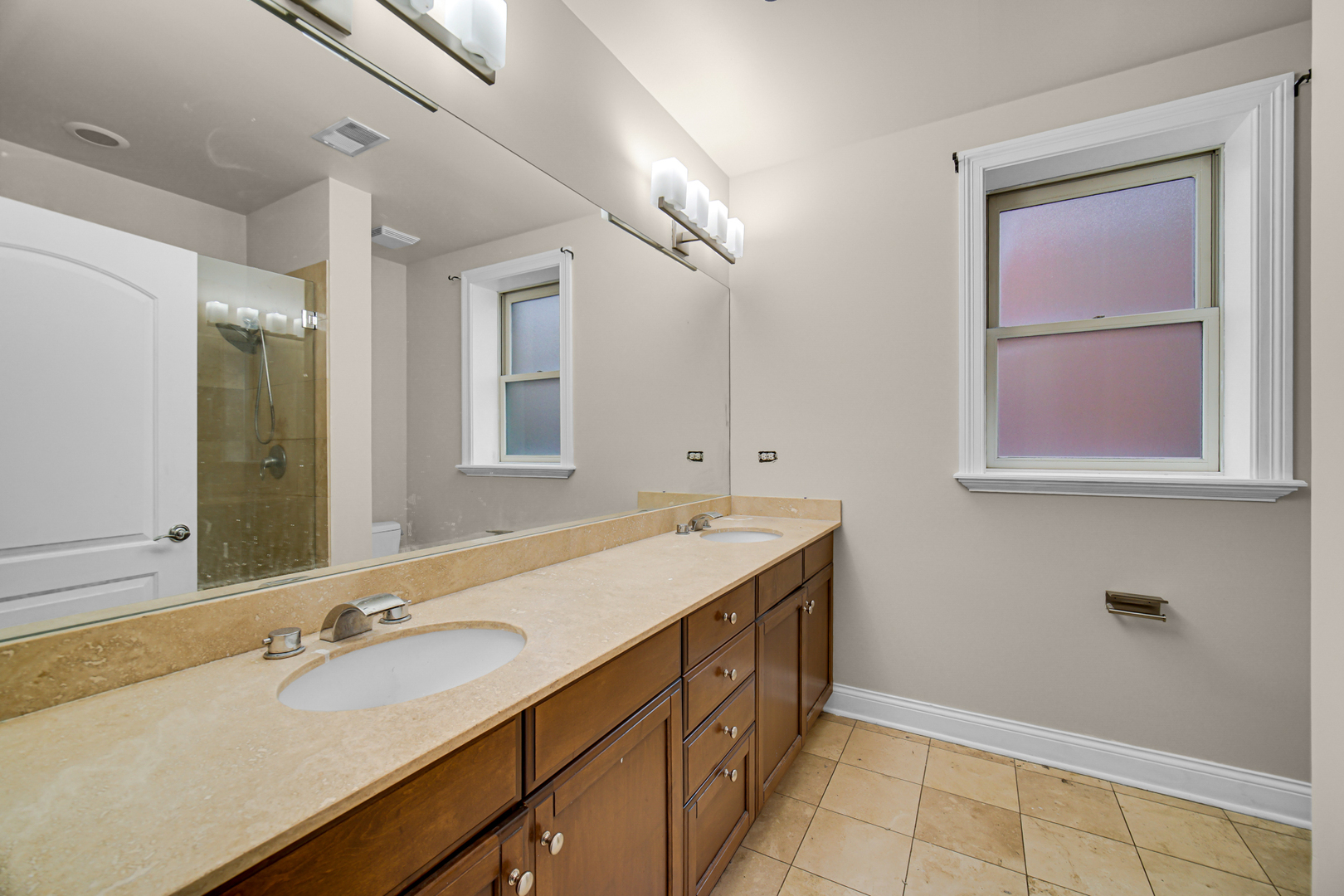 2811 N Bell Avenue 404 Property Photo 16