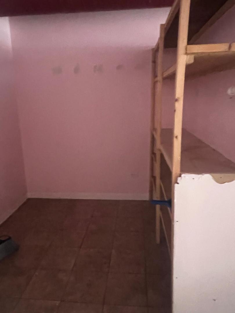 4046 S Archer Avenue Property Photo 6