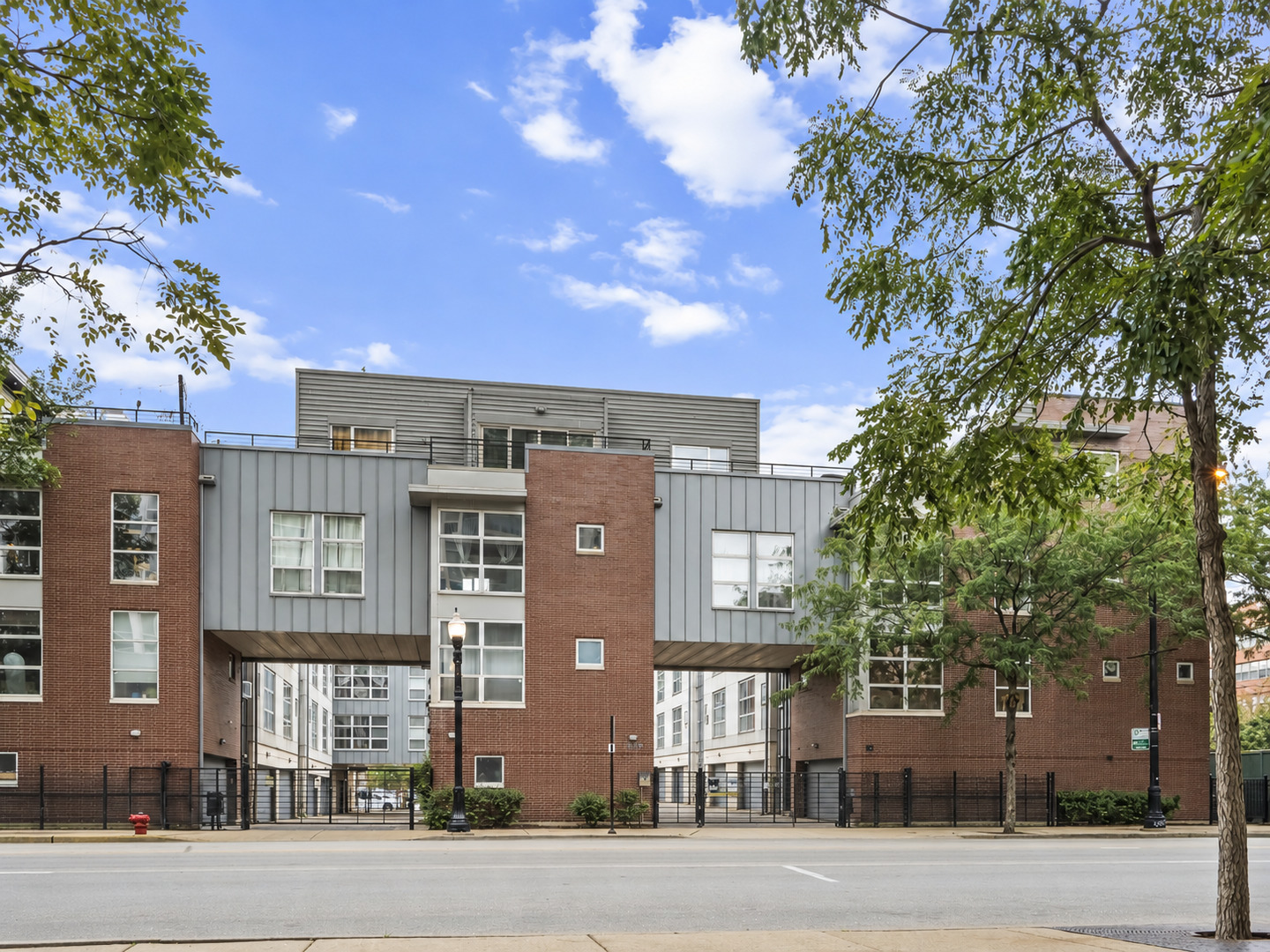 1808 S Michigan Avenue 31 Property Photo 1