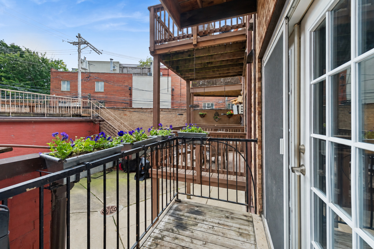 317 W Webster Avenue 1 Property Photo 16