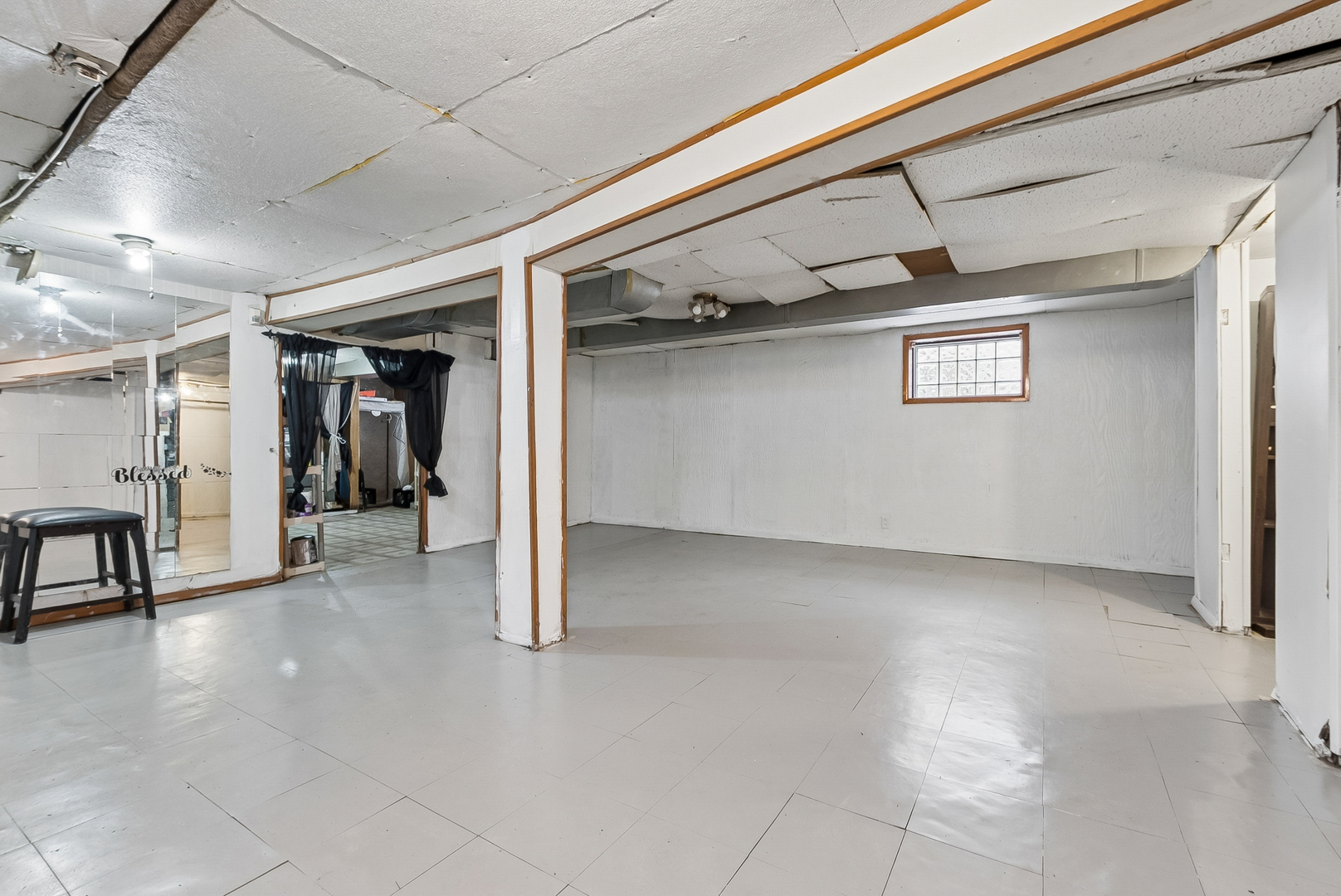 7418 S Maplewood Avenue Property Photo 14