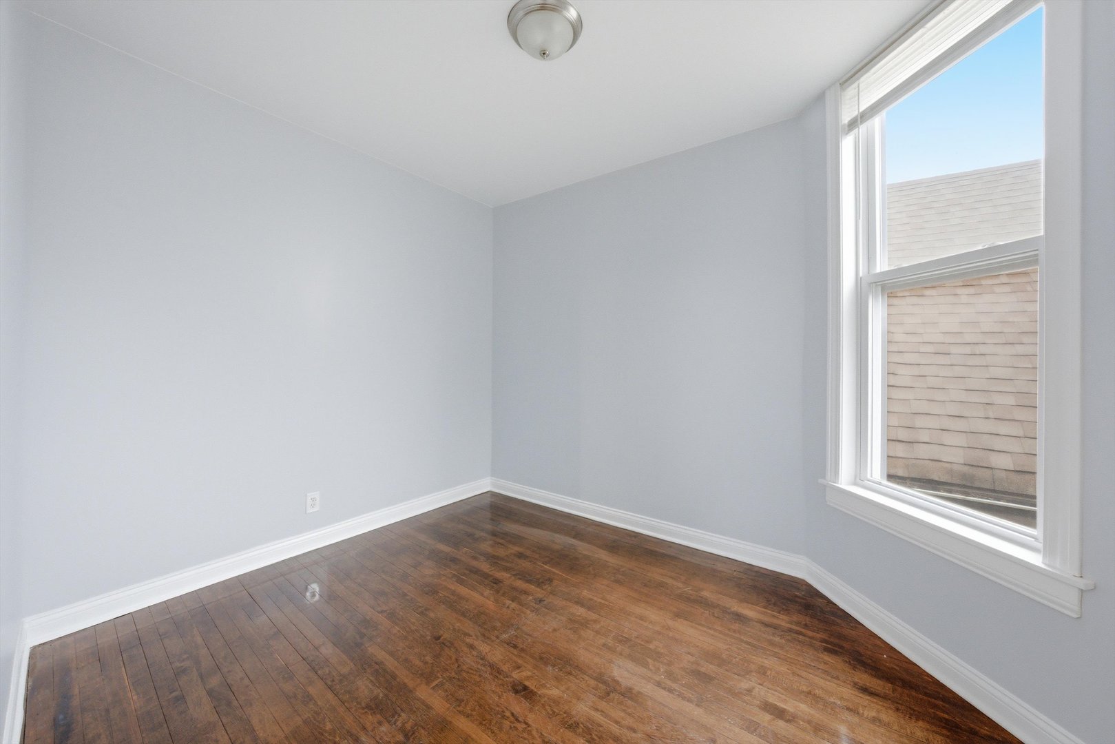 7242 S May Street 2 Property Photo 9