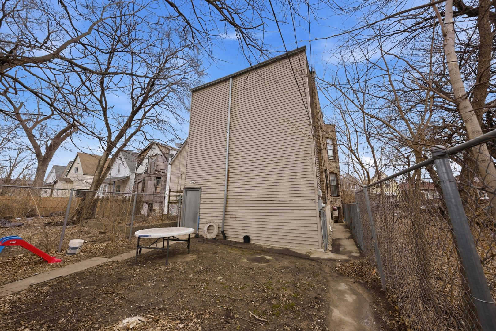 7242 S May Street 2 Property Photo 10