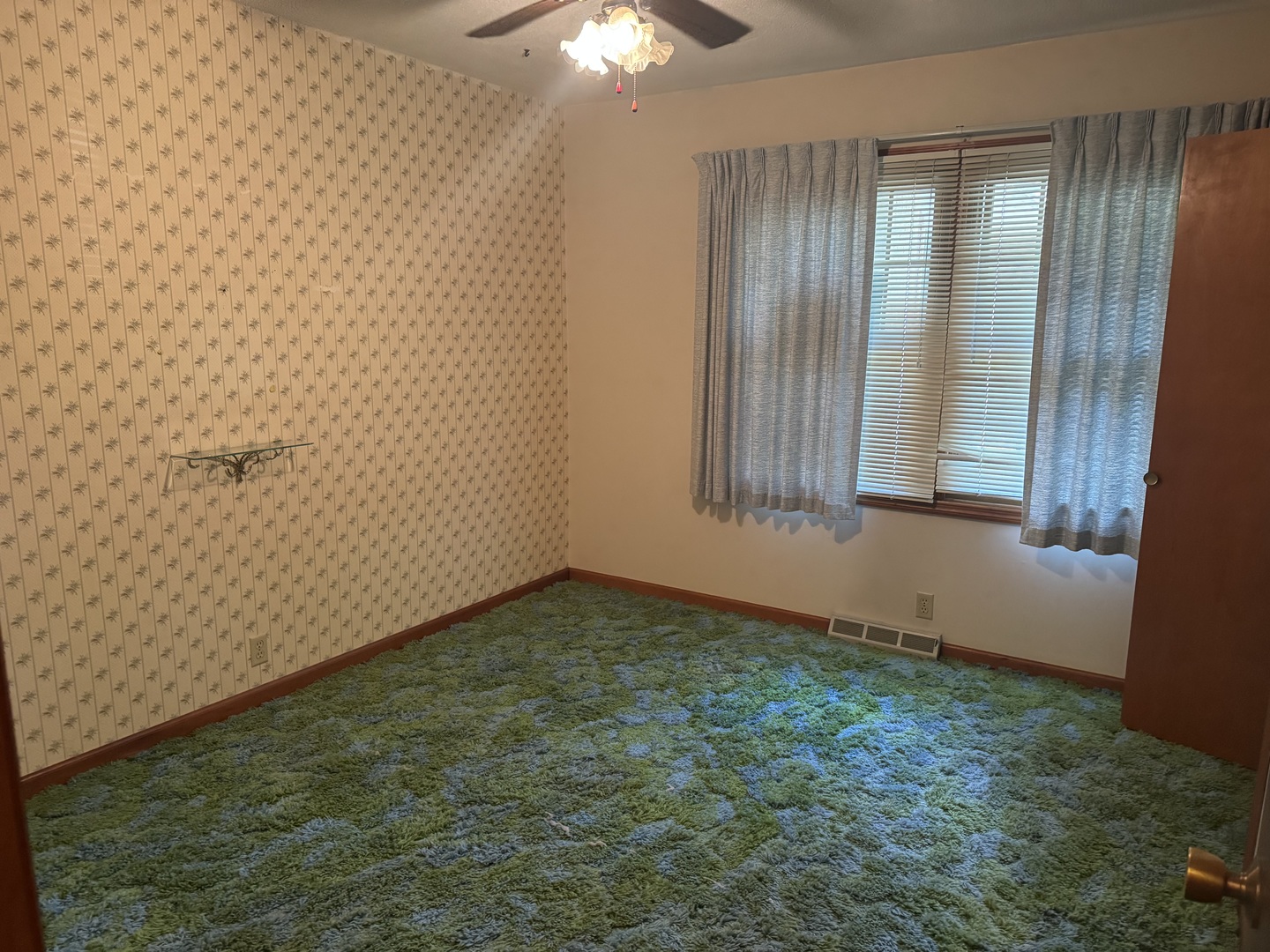 1641 Willow Way Property Photo 10