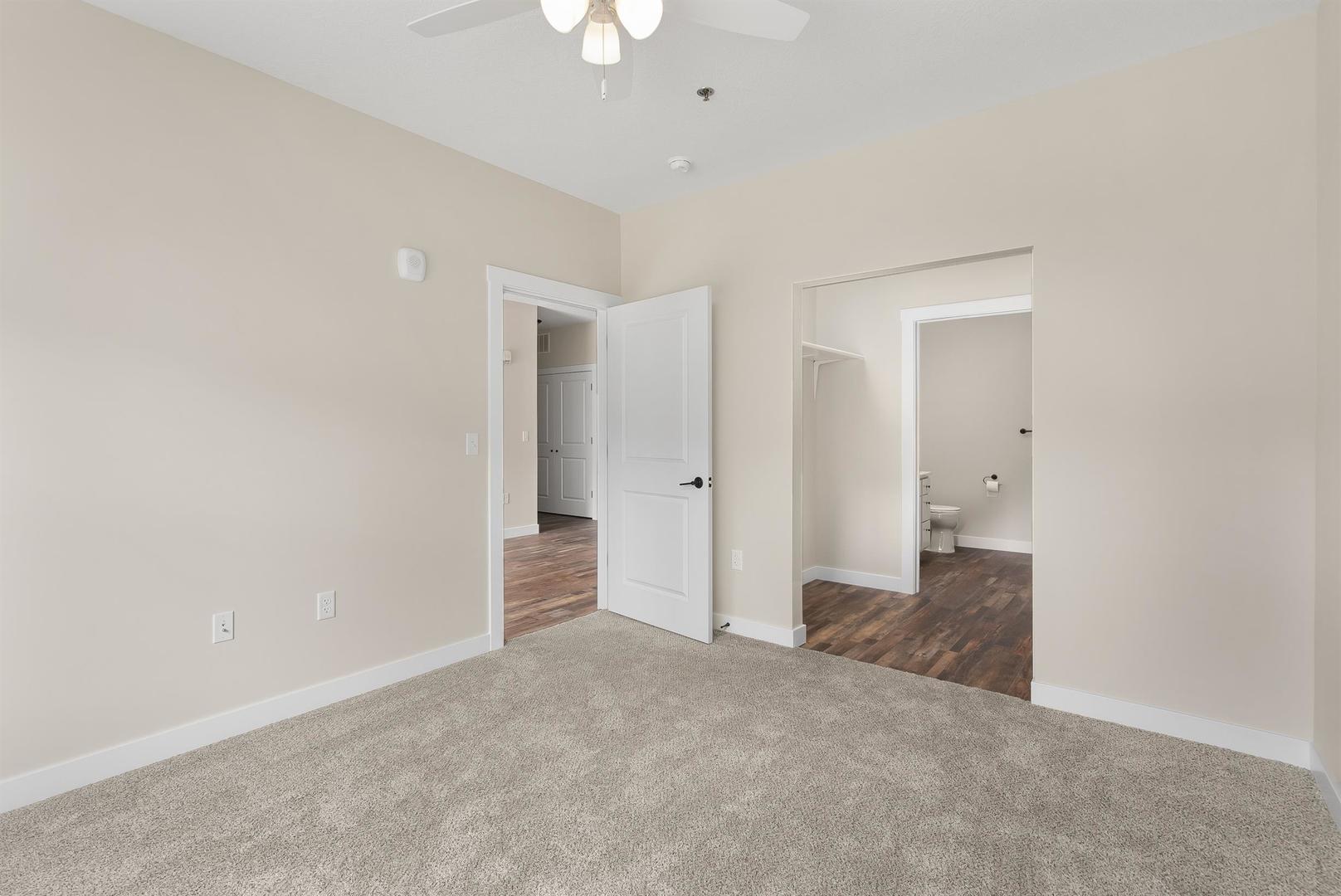 1176 Devils Glen Road 201 Property Photo 3