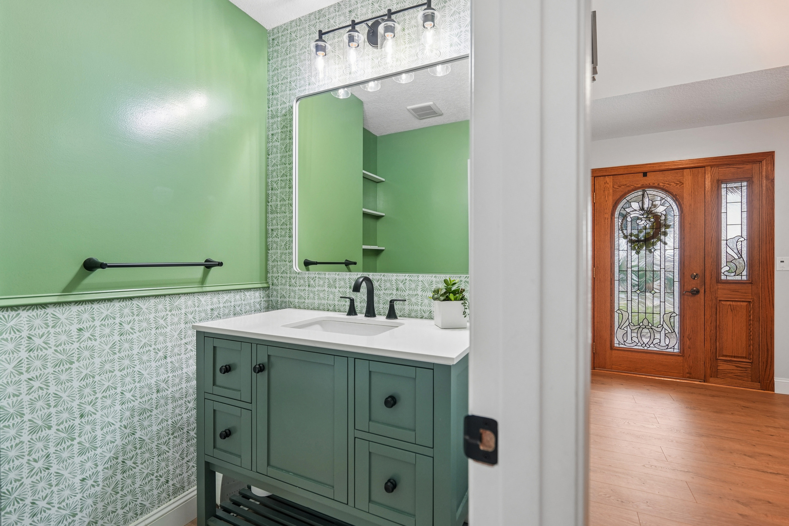 4200 Tanglewood Road Property Photo 17