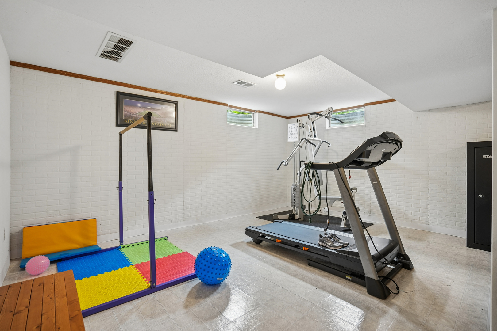 4200 Tanglewood Road Property Photo 36