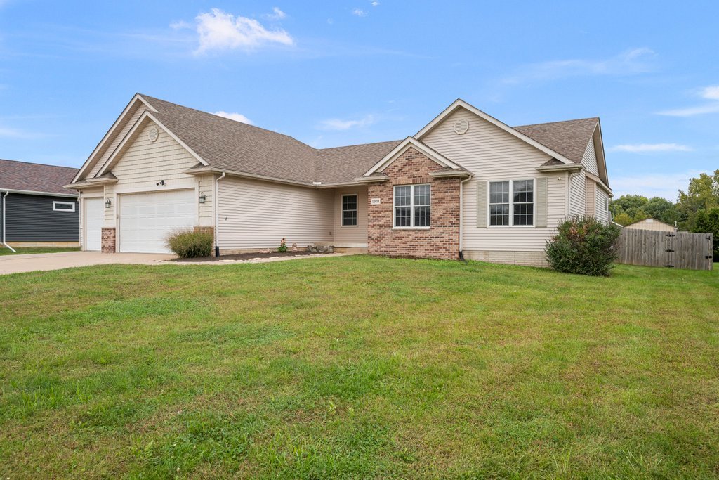 1301 9th Avenue Property Photo 6