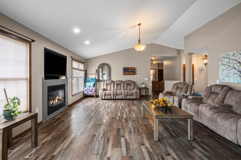 1301 9th Avenue Property Photo 14