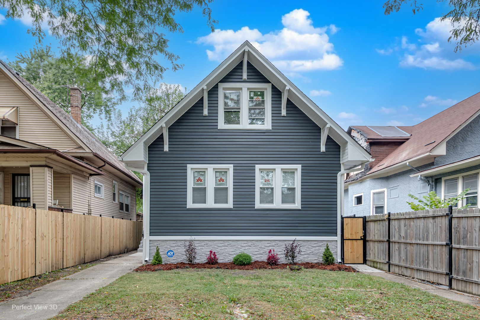1128 N Lockwood Avenue Property Photo 1