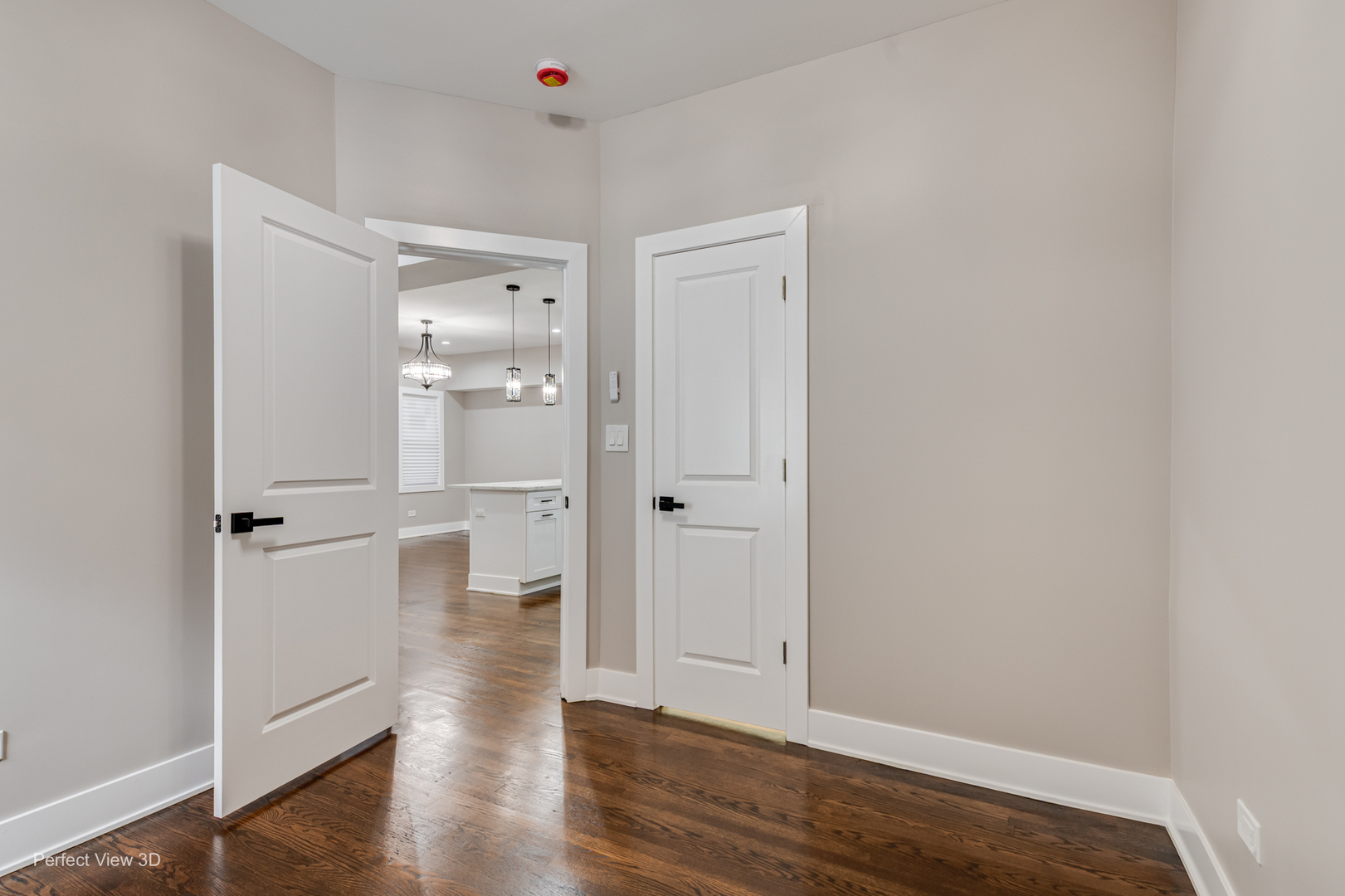 1128 N Lockwood Avenue Property Photo 13