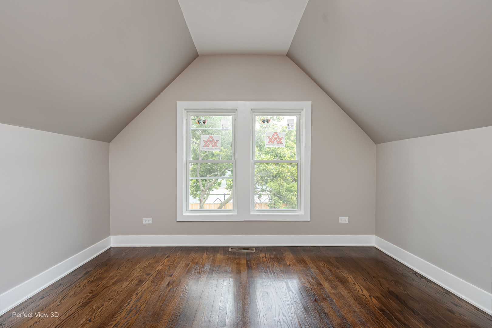 1128 N Lockwood Avenue Property Photo 15