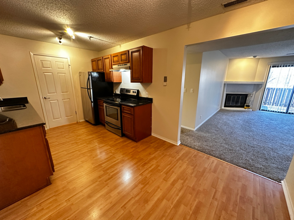 1340 Brook Street G Property Photo 3