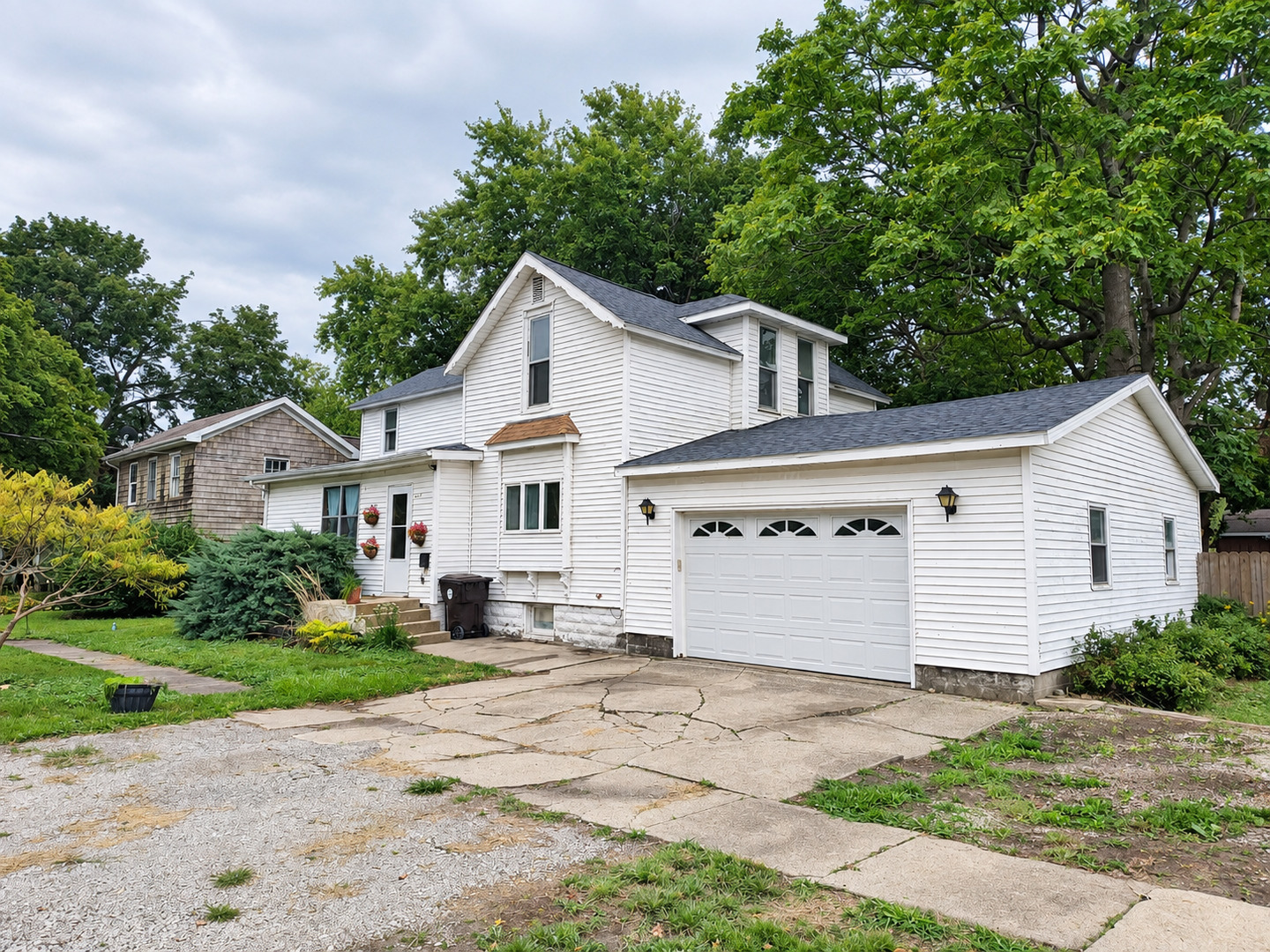 617 S Macon Street Property Photo 1
