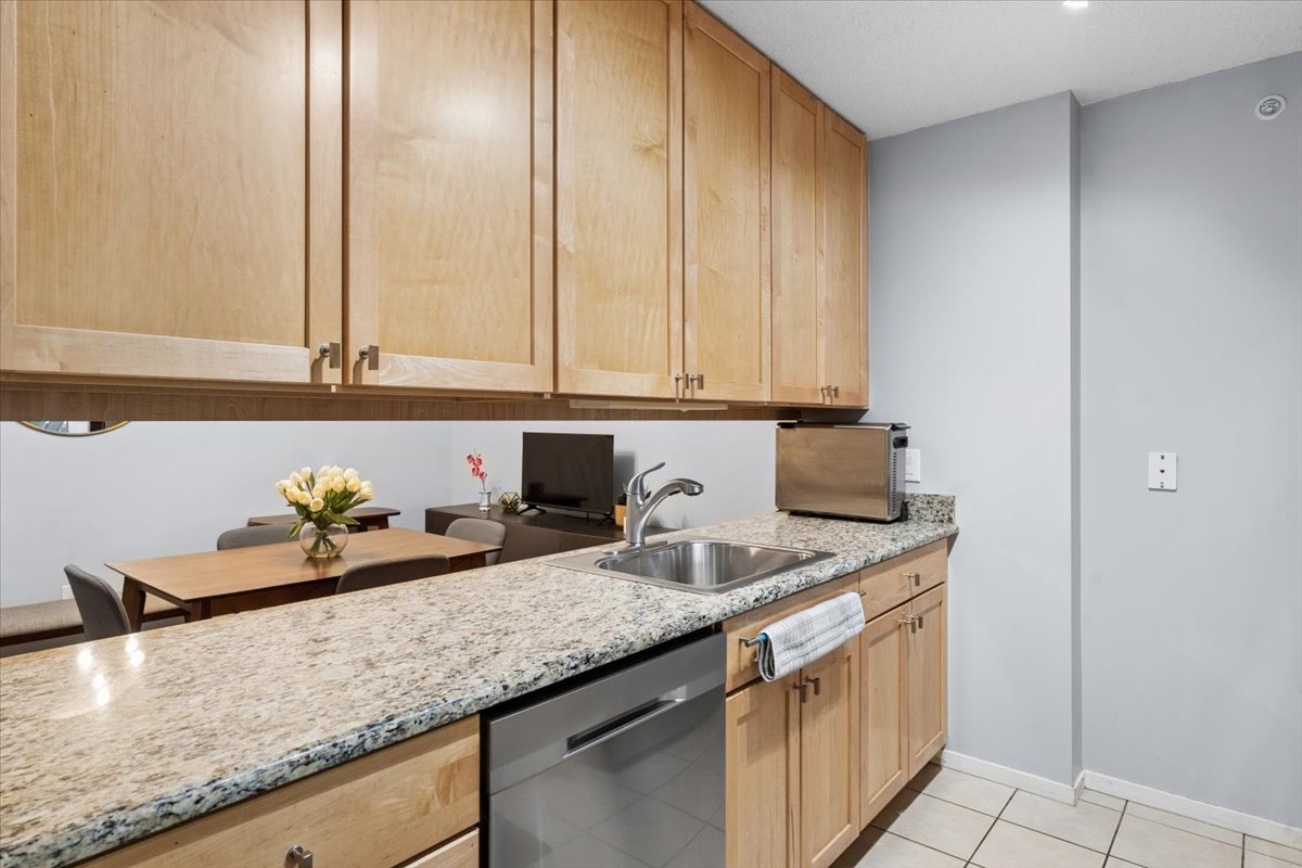 9655 Woods Drive 707 Property Photo 10