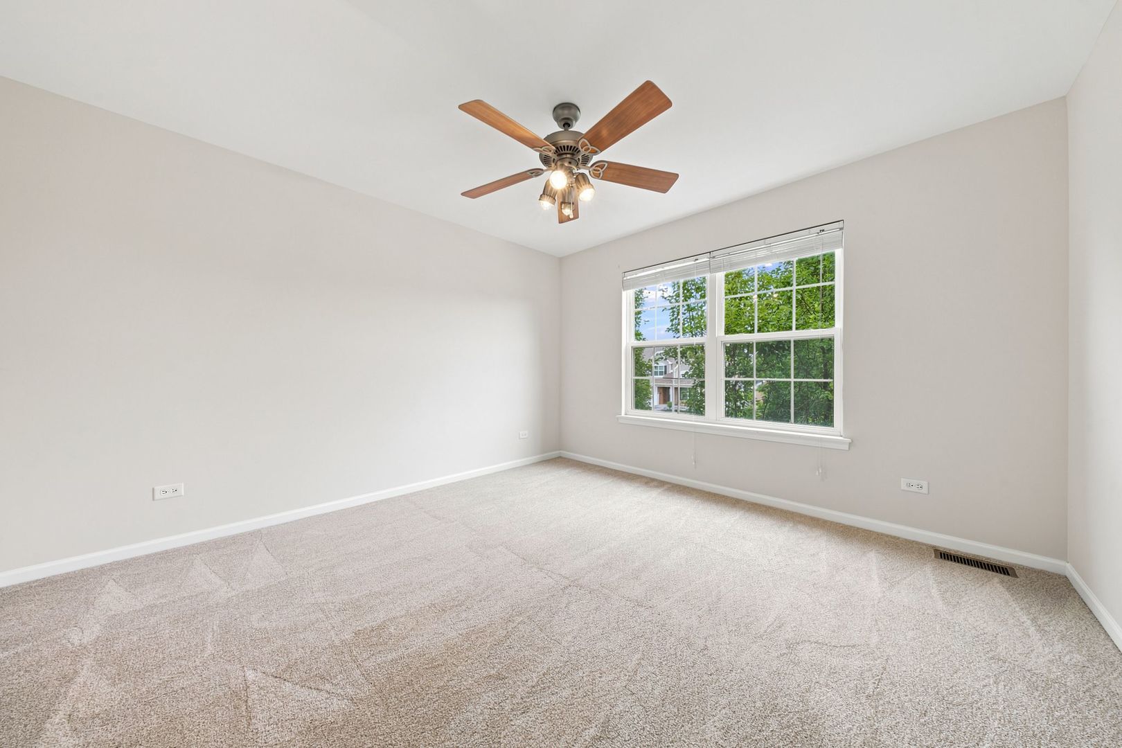 16055 Selfridge Circle Property Photo 36