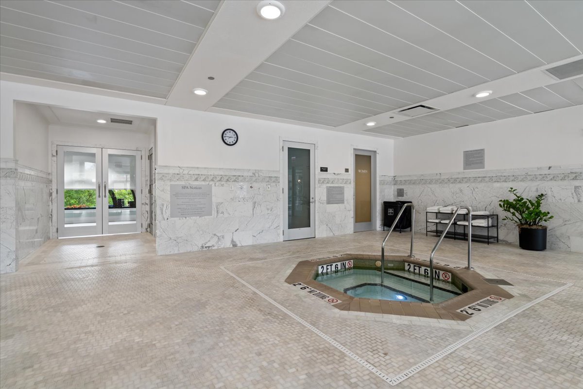 451 W Deming Place Property Photo 42