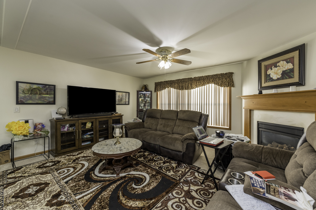 3300 Evergreen Lane Property Photo 5