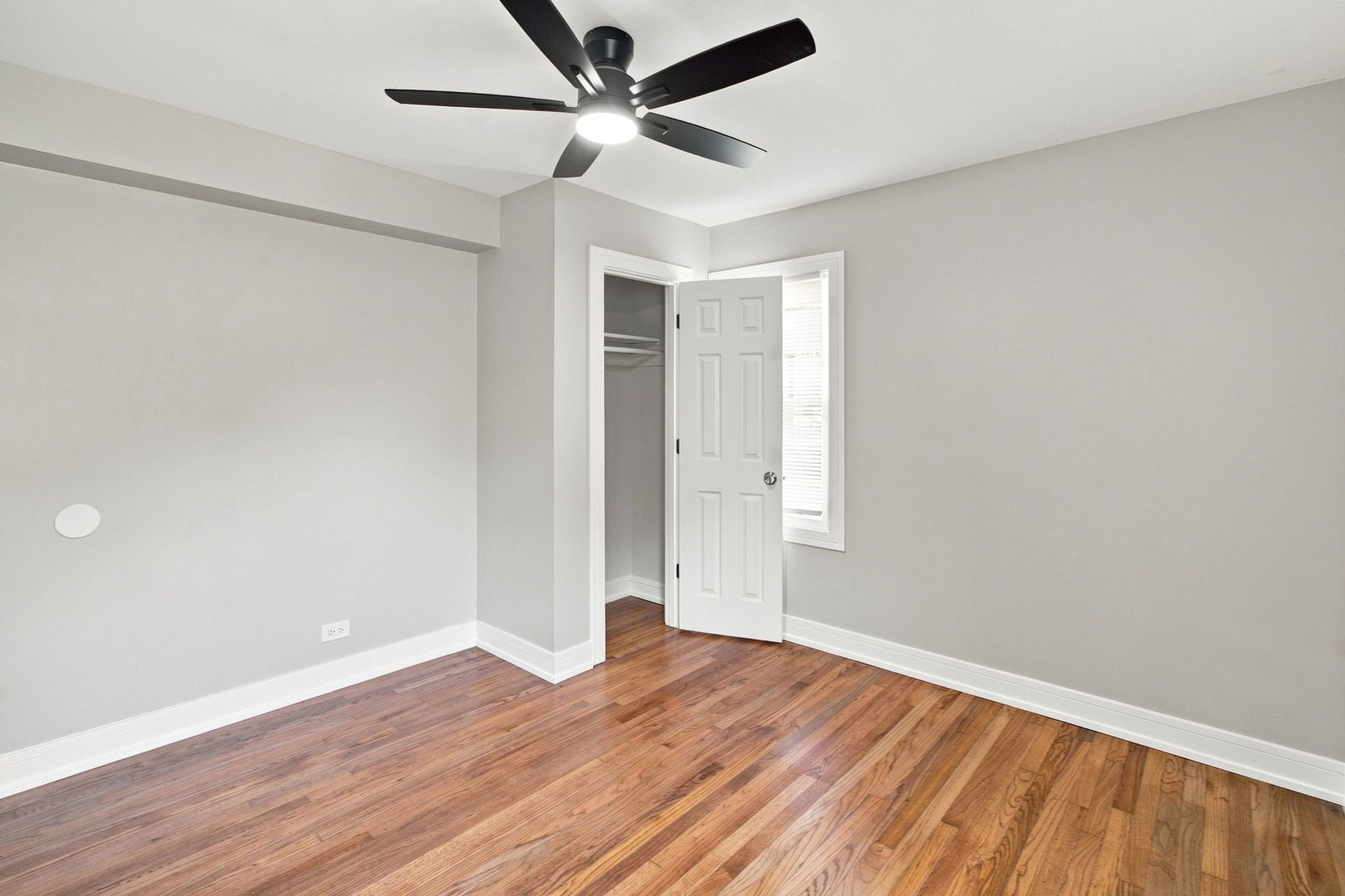 14441 Knox Avenue Property Photo 17